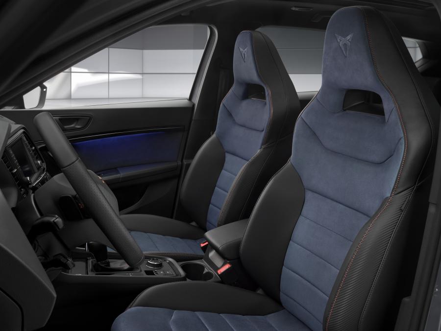 Интерьер Cupra Ateca Limited Edition 2019 года  (WW) (фото 4 из 40)